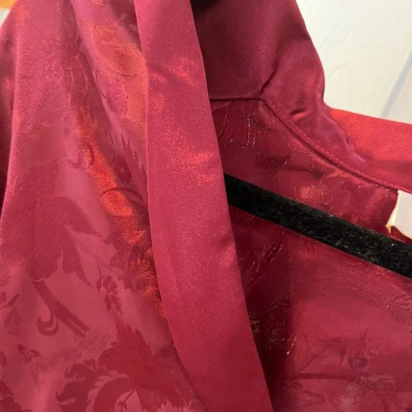 New Victoria's Secret Gold Label Sleep Shirt Gown Red Burgundy Damask Night - Picture 6 of 7